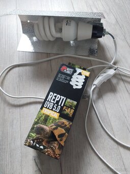 Světla k teráriu pro chameleona