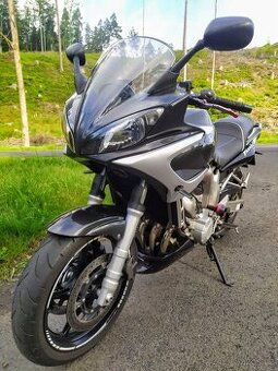 Yamaha Fazer 600 - 1