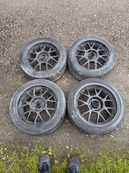 4x100 r16