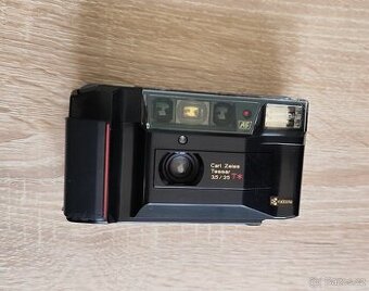 FOTOAPARÁT NA KINOFILM KYOCERA YASHICA T2D 3,5/35