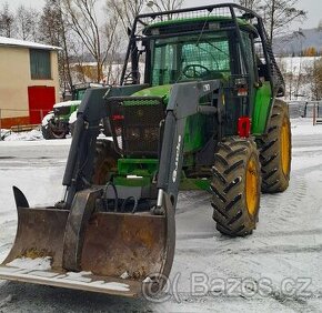 Traktor John Deere 6220 SE