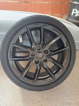 Škoda Octavia RS 245/45 r18