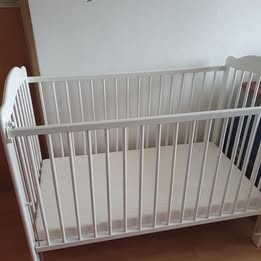 Dětská postýlka Scarlett + pěnová matrace