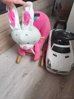 Odrázedlo a houpací zvířátko