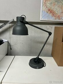 Stolní lampa s USB