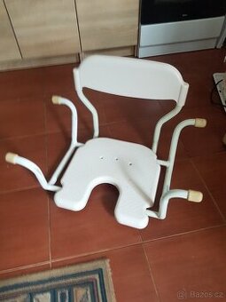 Zdravotní pomůcka sedák do vany