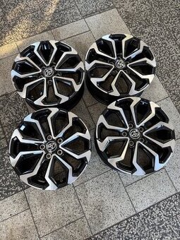 Toyota Yaris Cross alu 17”