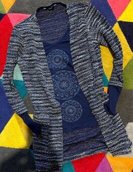 DESIGUAL LUXUSNÍ SVETR S HALENKOU-LONG S(S-M)