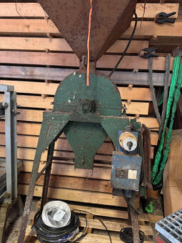 Kladívkový šrotovník s motorem 7,5kW