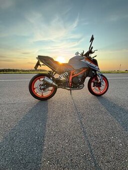 KTM Duke 390, 2024