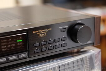 SONY - st 730 ES - starsi velmi kvalitni tuner. perfekt stav