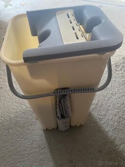 Nová sada Mopů s teleskopickou násadou.