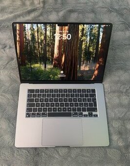 Apple MacBook Air 15" M2