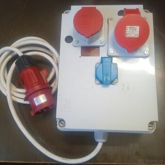 Prodám elektrický rozvaděč se zásuvkami