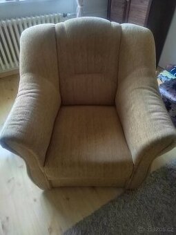 sedací souprava, stůl, křeslo