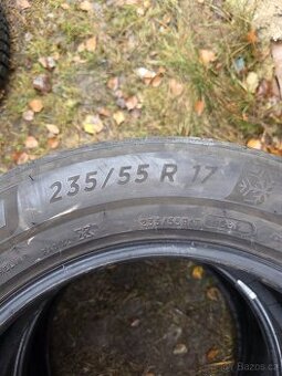 4 ks zimní pneu 235/55/17 Michelin 7 mm