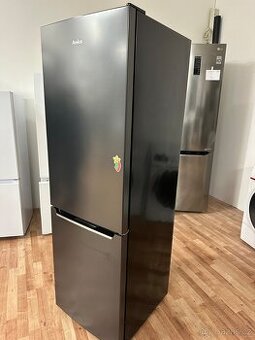 Lednice s mrazákem Amica (288) - 1