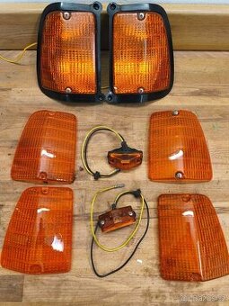 ŠKODA RAPID 105 120 125 ORIGINÁL NOVÉ BLINKRY A SKLA