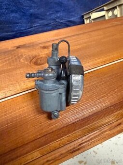 Jawa Pionýr - levostranný karburátor