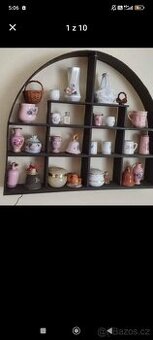 Miniatury v poličce ,váza