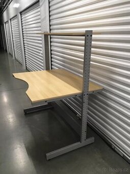 Polohovatelný stůl IKEA JERKER