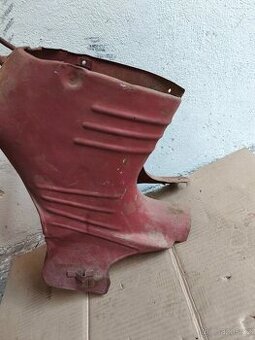 Podsedlové plechy Jawa 550