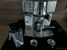 Pákový kávovar Delonghi EC850