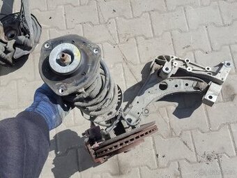 Náboje kola Levá pravá strana Škoda Octavia 2 tfsi