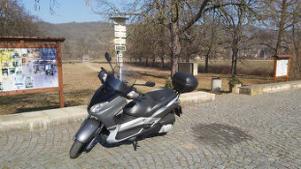 X-Max 250 rok 2008
