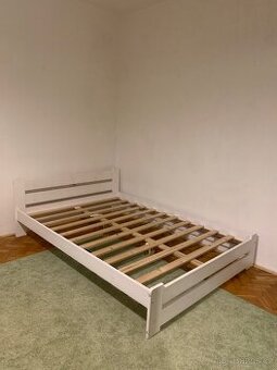 Prodám postel s roštem