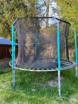 Používaná trampolína