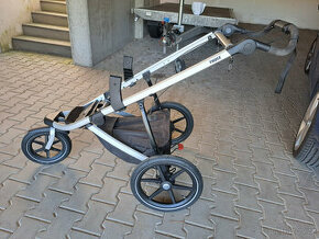 Thule Urban Glide 2 aluminium/ dark shadow