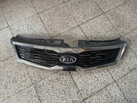 Kia Ceed facelift přední chromová maska