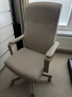 Otočná židle MILLBERGET IKEA