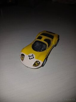 Hot wheels premium Alfa romeo 33 stradale