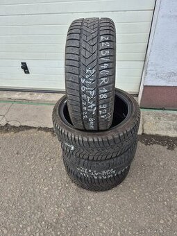 225/40 R18 92 V RFT XL Pirelli Winter Sottozero Serie III - 1