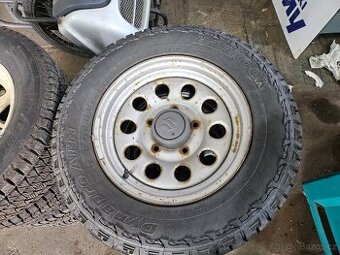 Sada disků 5x139,7mm, s pneu Hankook 205/70/15 - 1