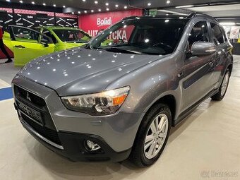 Prodám velmi zachovalé Mitsubishi ASX.