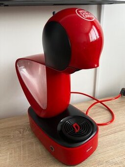 Nescafé Dolce Gusto Infinissima Kávovar na kapsle - červený