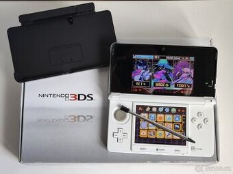 PRODÁNO - Nintendo 3DS Ice White+homebrew hack a 64GB karta