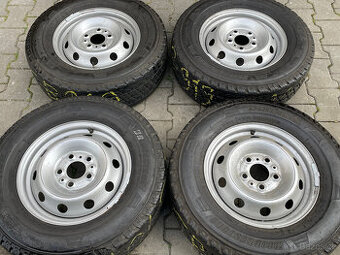 Kompletní sada 5x118 Fiat Ducato 215/70 R15C Bridgestone