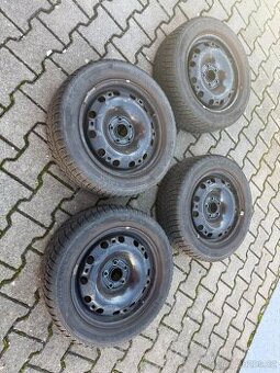 Plechové disky 15" 5x100 + 195/55/R15 zimní pneu + poklice