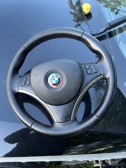 Interiér a volant bmw e92 - 1