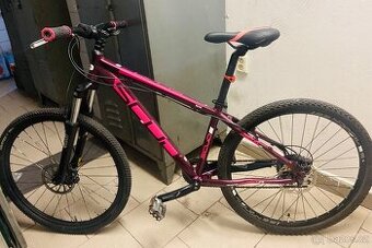 Prodám Dámské kolo zn.SCUD