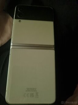 SAMSUNG GALAXY Z FLiP 3