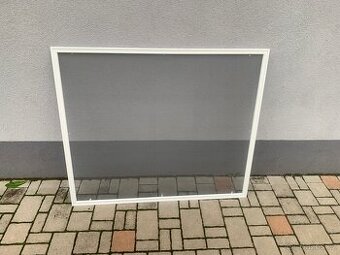 Síť do okna proti hmyzu