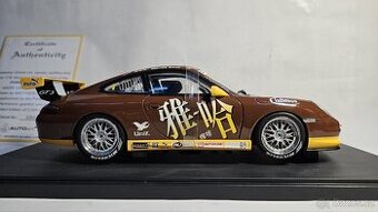 1:18 Auto Art Porsche 911 (996) GT3R Asian Carrera Cup 2004