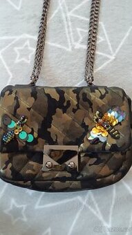 Malá kabelka s maskáčovým vzorem