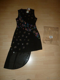 Nové dámské šaty Desigual vel. 38