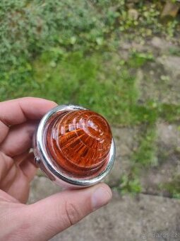 Nepoužita sklenená smerovka - 1